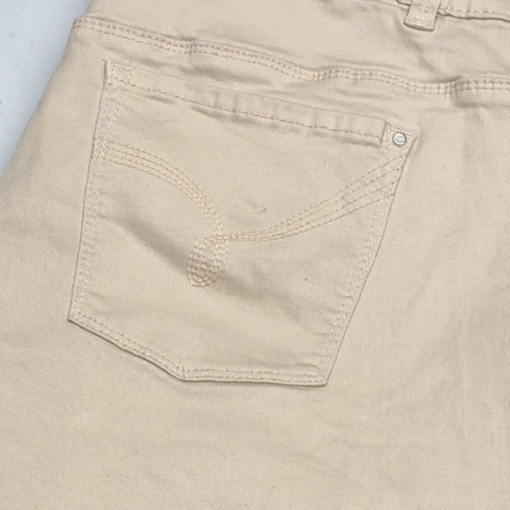 LIKE NEW SANTANA TAN HIGH-RISE CROP JEANS 14/32x25 ⭐️ - Picture 8 of 12